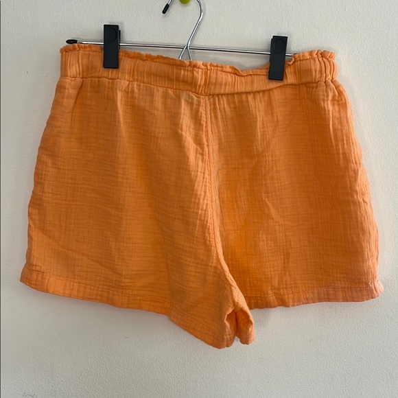 GAP Orange Shorts Relaxed Fit - Picture 3 of 3